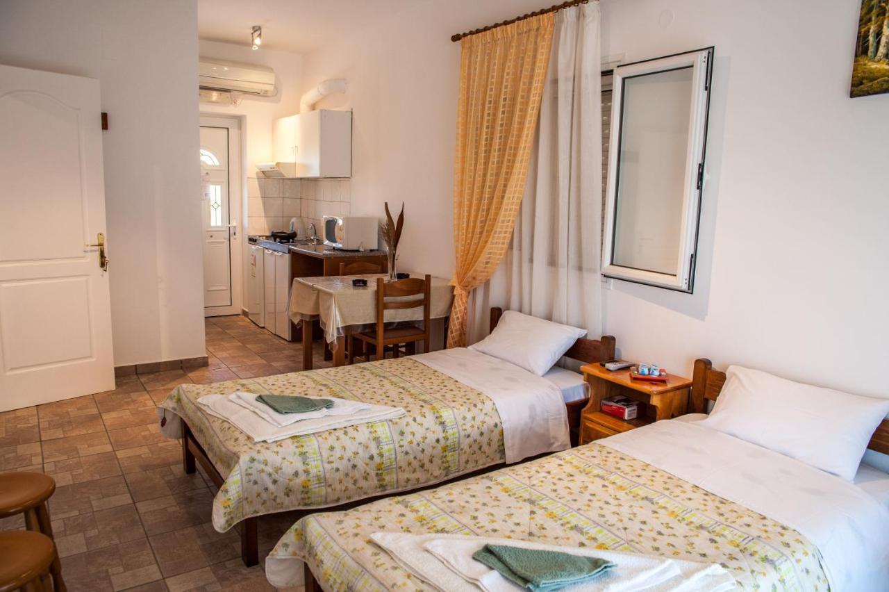 Thimios Rooms Keramiaí Exterior foto